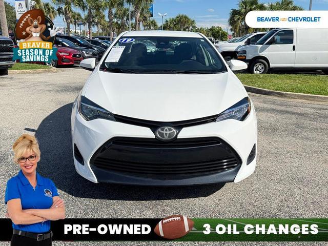 Photo of 2019 White Toyota Corolla
