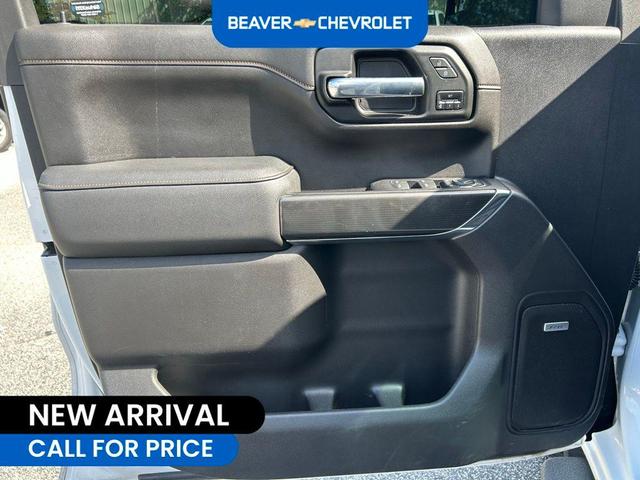Photo of 2021 Summit White GMC Sierra 1500