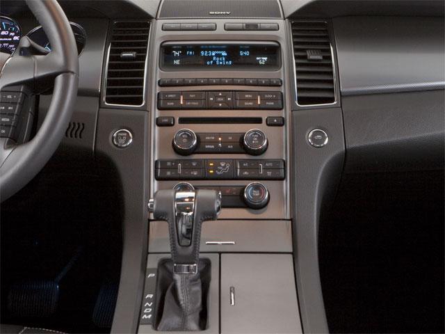 Photo of 2010 Silver Ford Taurus
