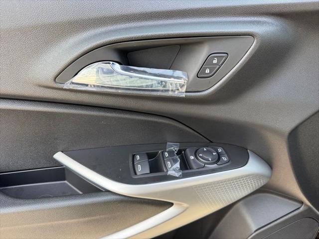 Photo of 2025 Mosaic Black Metallic Chevrolet Trax