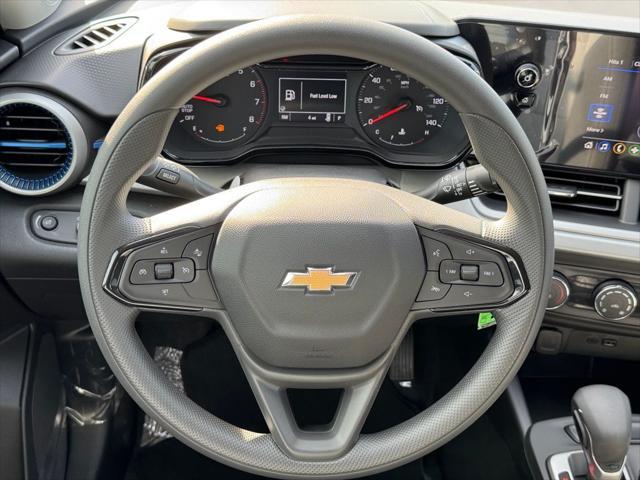 Photo of 2025 Mosaic Black Metallic Chevrolet Trax