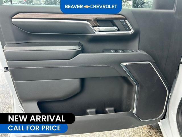Photo of 2024 Summit White Chevrolet Silverado 3500
