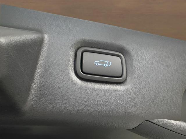 Photo of 2025 White Hyundai IONIQ 5