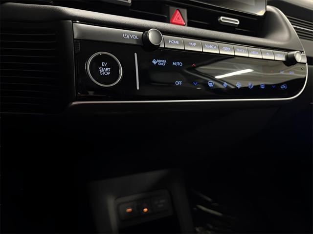 Photo of 2025 Atlas White Hyundai IONIQ 5