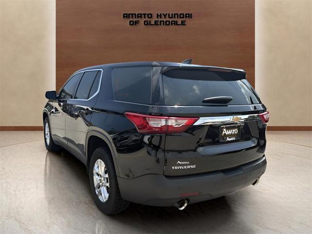 Photo of 2020 Mosaic Black Metallic Chevrolet Traverse