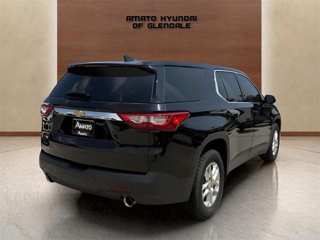 Photo of 2020 Mosaic Black Metallic Chevrolet Traverse