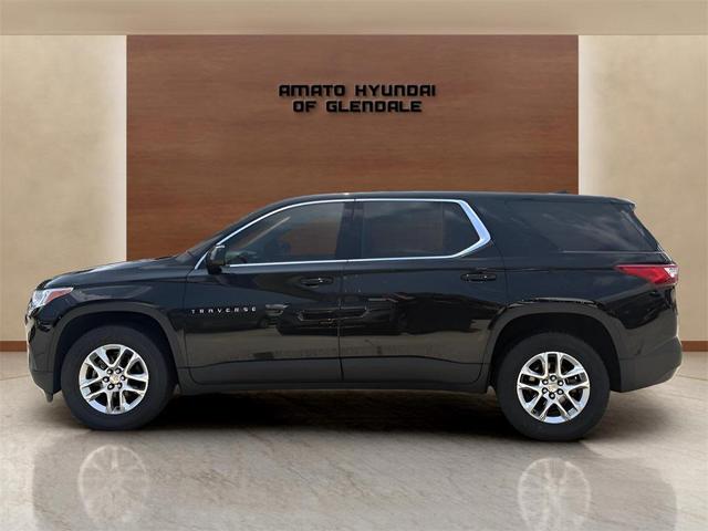Photo of 2020 Mosaic Black Metallic Chevrolet Traverse