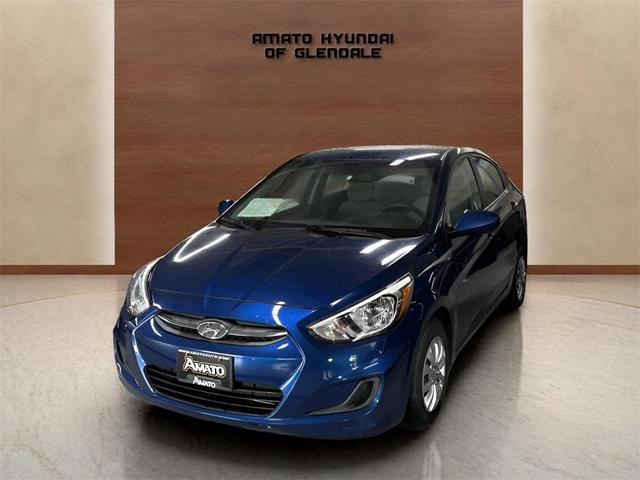 Photo of 2017 Pacific Blue Hyundai Accent