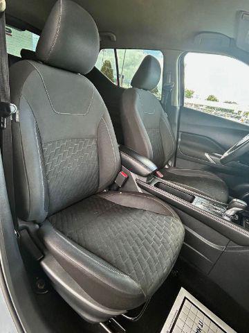 Photo of 2021 Boulder Gray Pearl Nissan Kicks