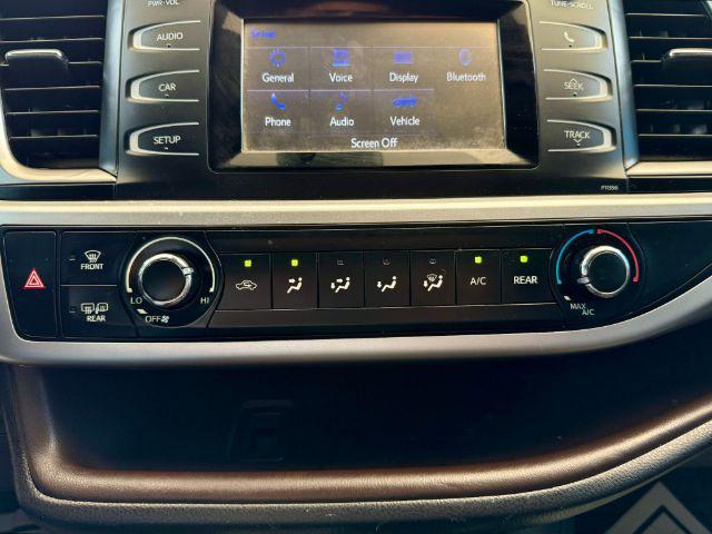 Photo of 2018 Predawn Gray Mica Toyota Highlander