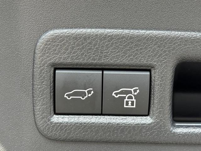 Photo of 2024 Elemental Silver Metallic Toyota bZ4X