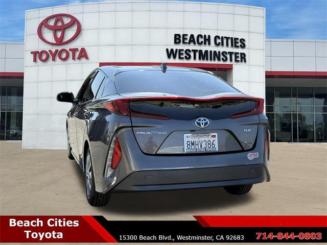 Photo of 2020 Gray Toyota Prius Prime