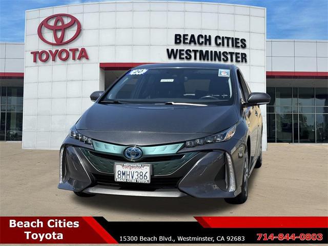 Photo of 2020 Gray Toyota Prius Prime