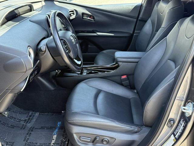 Photo of 2020 Gray Toyota Prius Prime