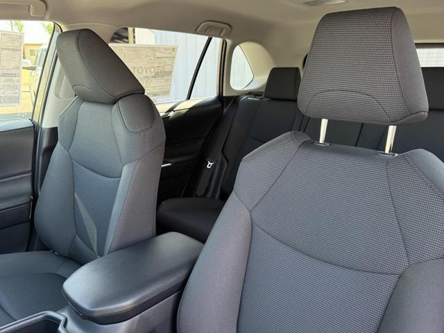 Photo of 2025 Gray Toyota RAV4 Hybrid