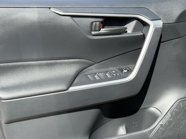 Photo of 2025 Gray Toyota RAV4 Hybrid