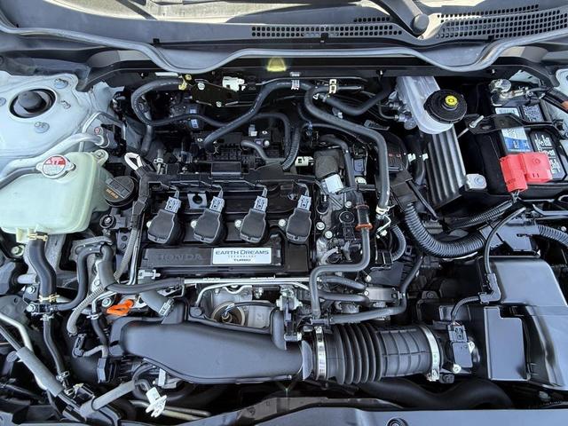 Photo of 2019 Platinum White Pearl Honda Civic