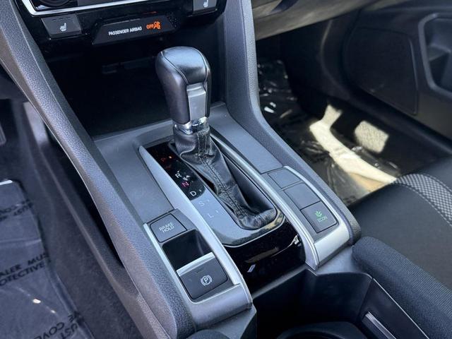 Photo of 2019 Platinum White Pearl Honda Civic