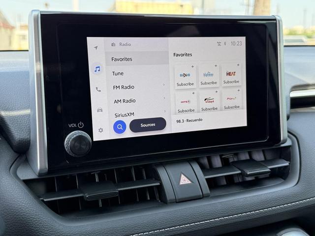 Photo of 2023 Ice Cap Toyota RAV4