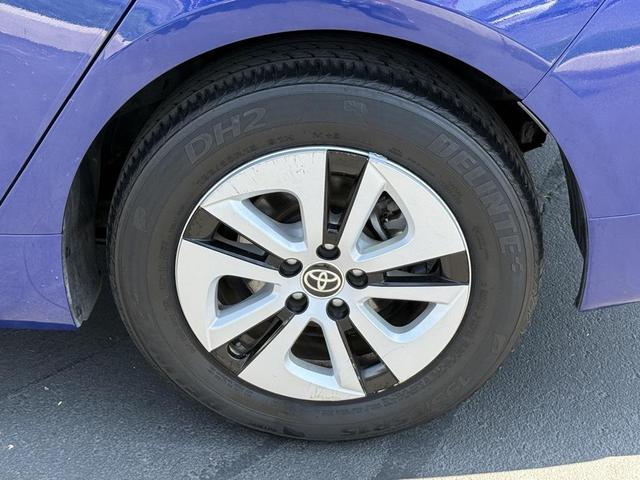 Photo of 2016 Blue Crush Metallic Toyota Prius