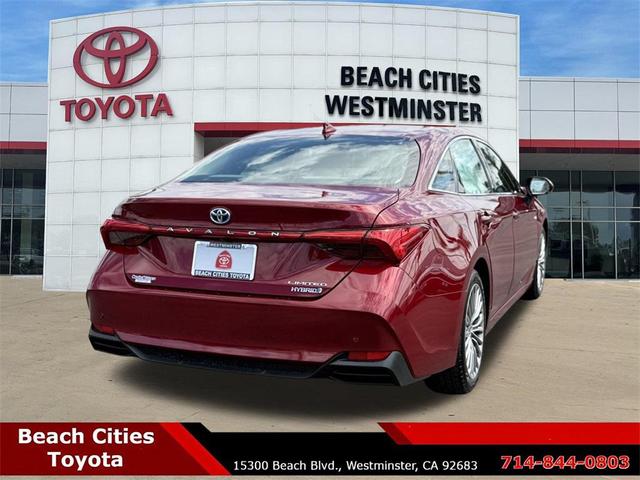 Photo of 2020 Ruby Flare Pearl Toyota Avalon Hybrid