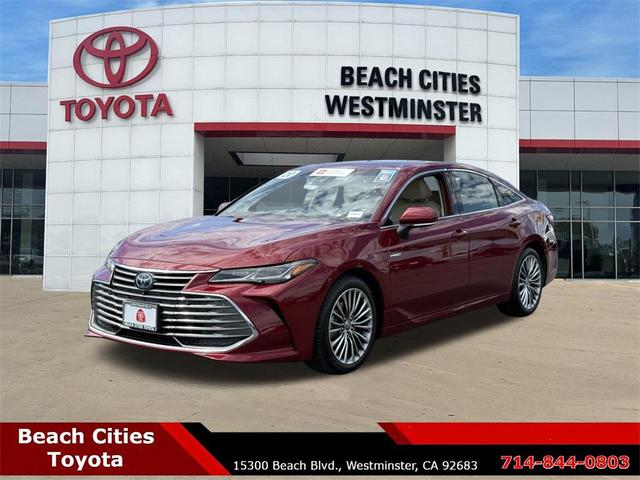 Photo of 2020 Ruby Flare Pearl Toyota Avalon Hybrid