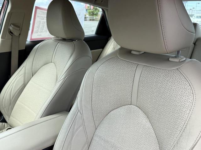 Photo of 2020 Ruby Flare Pearl Toyota Avalon Hybrid
