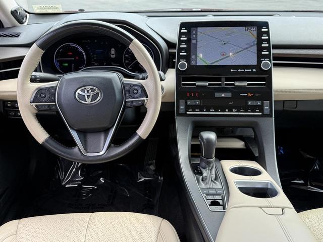 Photo of 2020 Ruby Flare Pearl Toyota Avalon Hybrid