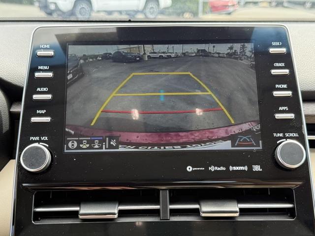 Photo of 2020 Ruby Flare Pearl Toyota Avalon Hybrid