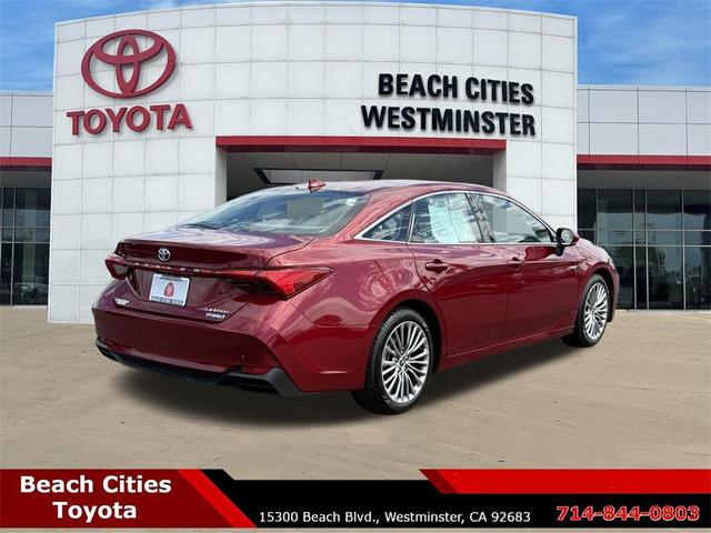 Photo of 2020 Ruby Flare Pearl Toyota Avalon Hybrid