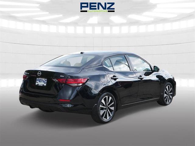 Photo of 2024 Black Nissan Sentra