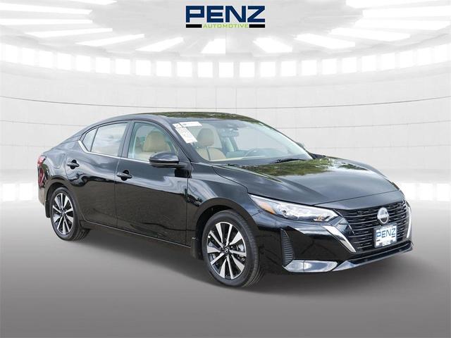 Photo of 2024 Black Nissan Sentra