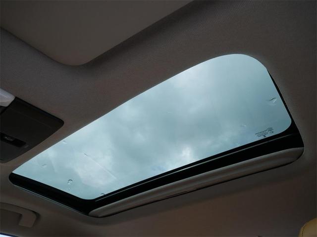 Photo of 2024 Black Nissan Sentra
