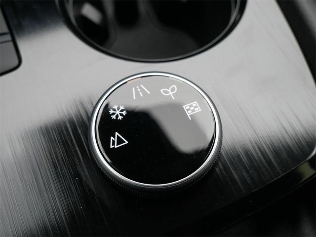 Photo of 2025 Champagne Silve Nissan Rogue