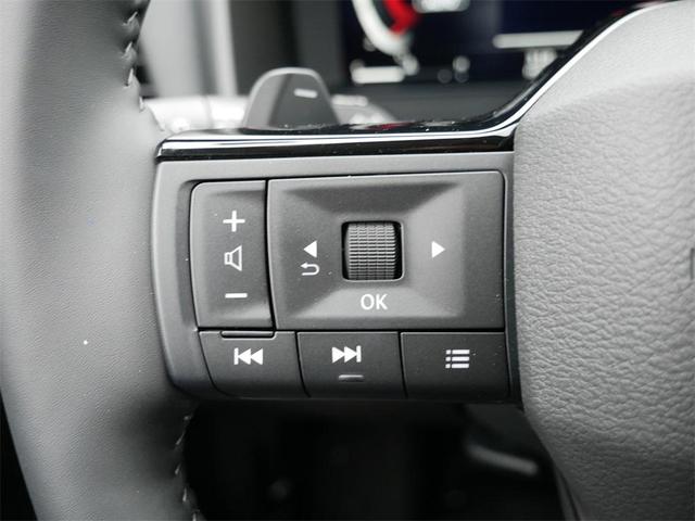 Photo of 2025 Champagne Silve Nissan Rogue