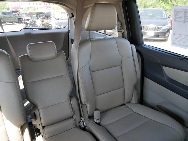Photo of 2016 White Honda Odyssey