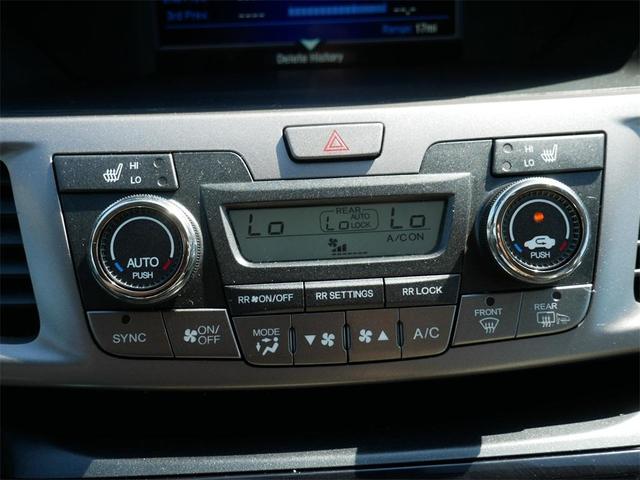 Photo of 2016 White Honda Odyssey