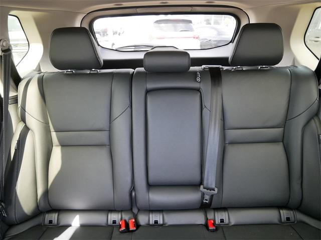 Photo of 2024 Black Nissan Rogue