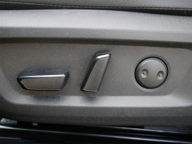 Photo of 2024 Black Nissan Rogue