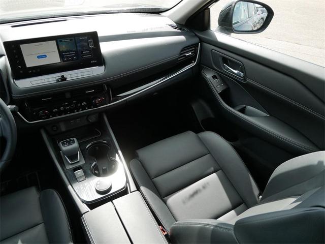 Photo of 2024 Black Nissan Rogue