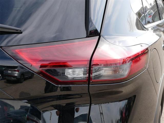 Photo of 2024 Black Nissan Rogue
