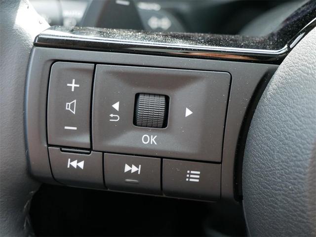 Photo of 2024 Black Nissan Rogue