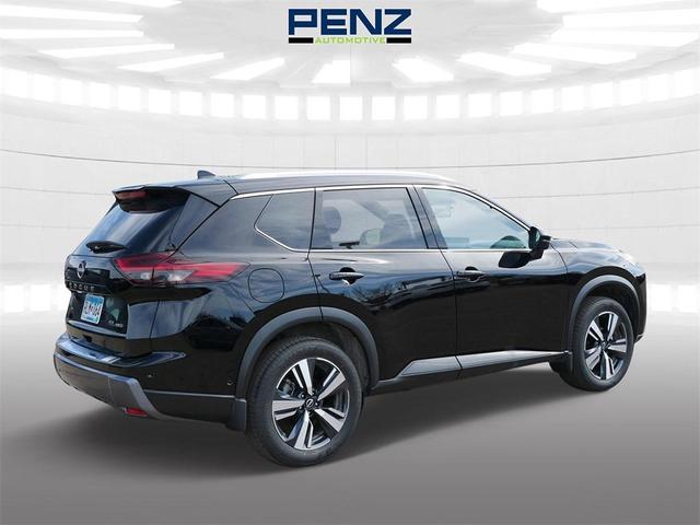 Photo of 2024 Black Nissan Rogue
