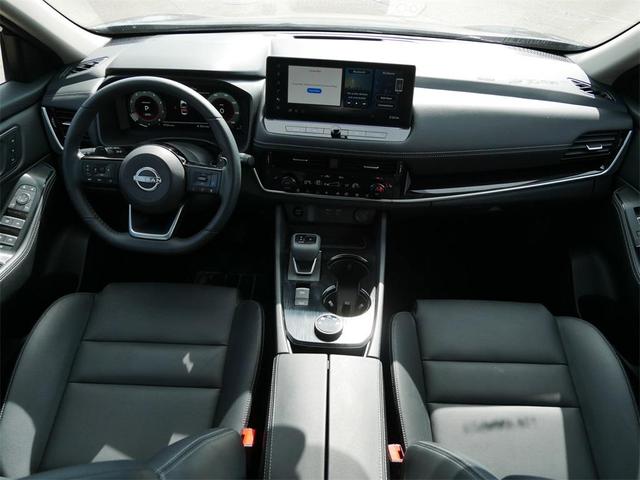 Photo of 2024 Black Nissan Rogue