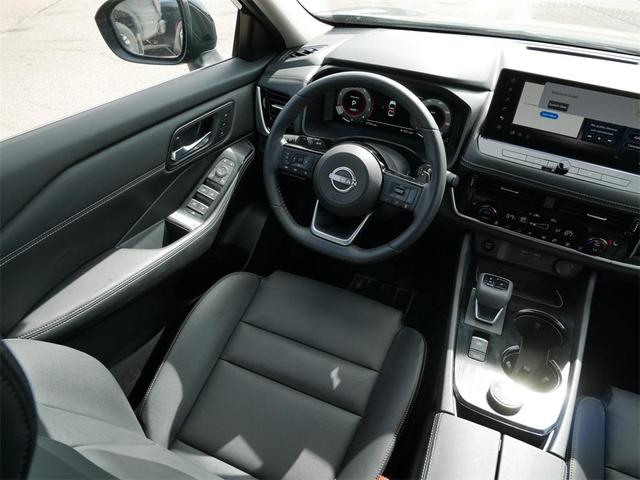 Photo of 2024 Black Nissan Rogue