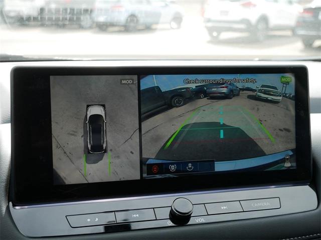 Photo of 2024 Black Nissan Rogue