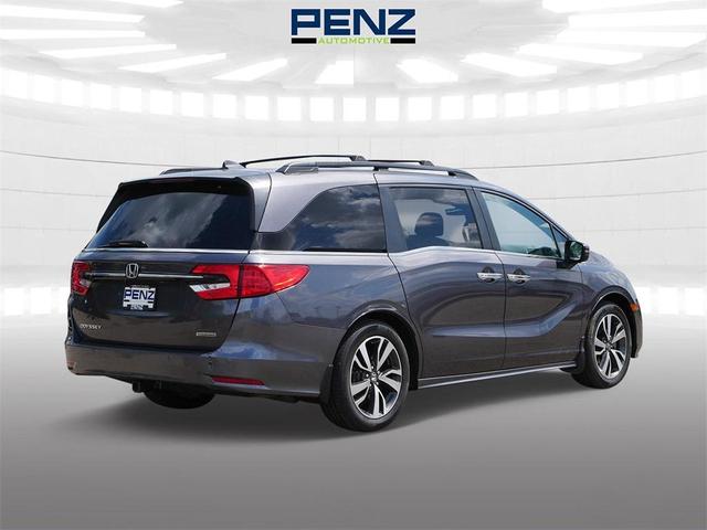 Photo of 2022 Gray Honda Odyssey