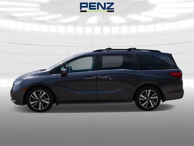 Photo of 2022 Gray Honda Odyssey