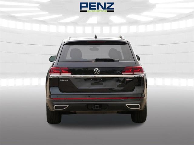 Photo of 2021 Deep Black Pearl Effect Volkswagen Atlas