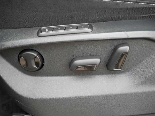 Photo of 2021 Deep Black Pearl Effect Volkswagen Atlas
